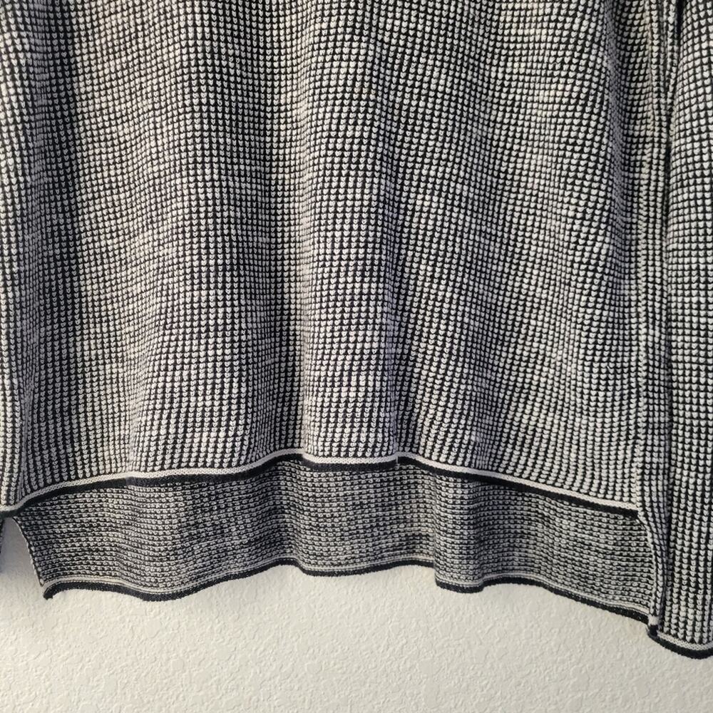 Eileen Fisher Organic Linen and Cotton Boatneck Pullover Sweater / Top Size XS - Picture 3 of 6